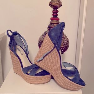 BCBGGenerstion blue suede platform espadrilles size 8